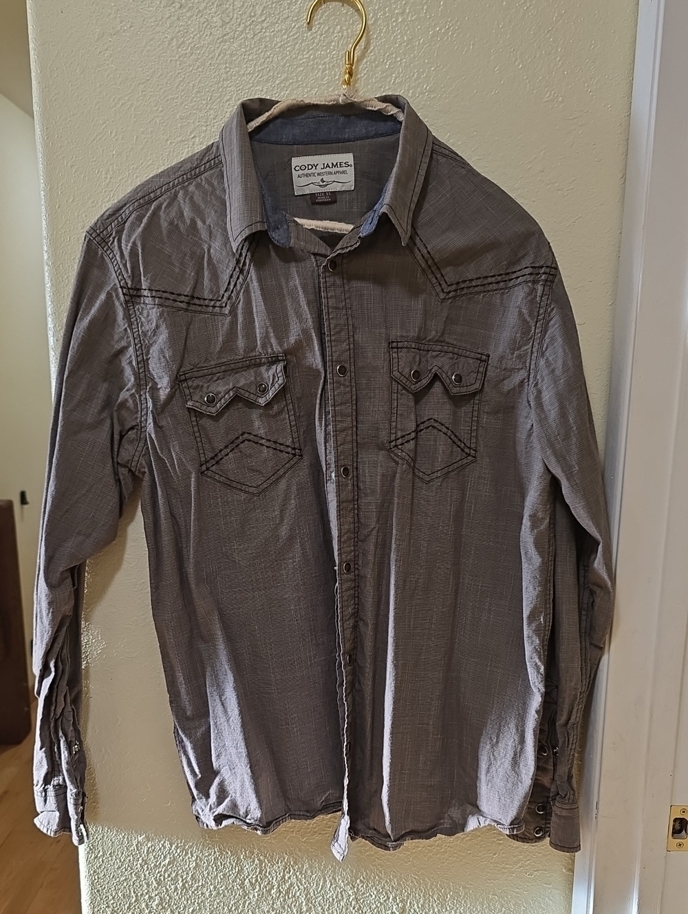 Cody James Men’s Long-Sleeve Button-Down Shirt in Gray